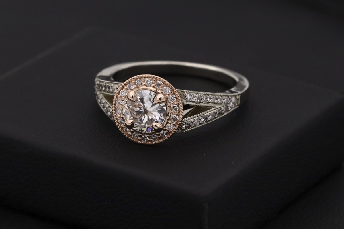Bague de fiançailles or 18K